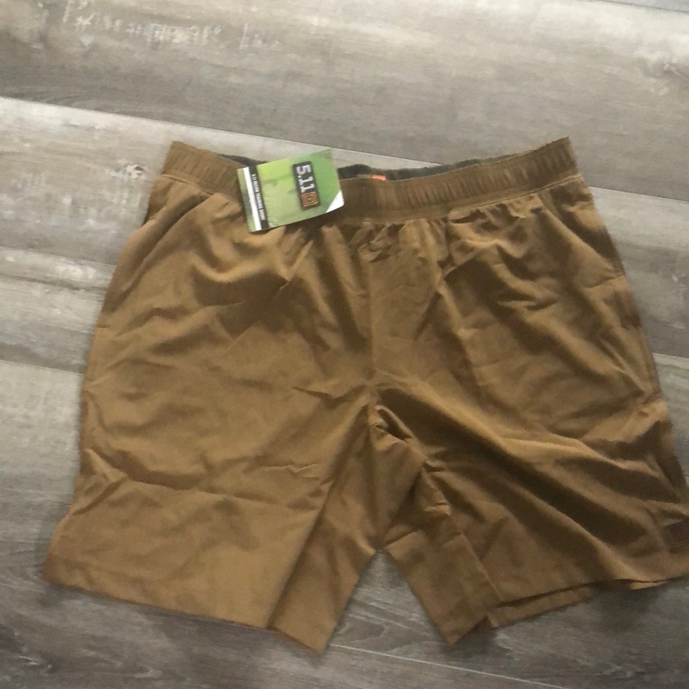 Men’s training shorts